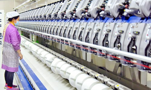 促进数字技术与制造业深度融合，让中国智造释放更多活力